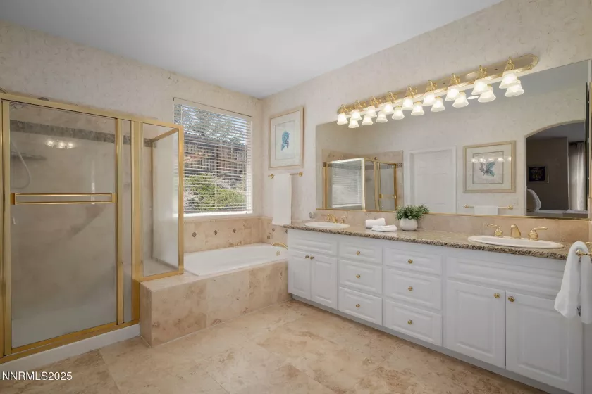 3206 Old Coach, Reno, Nevada 89511, 2 Bedrooms Bedrooms, ,3 BathroomsBathrooms,Residential,Residential,Old Coach,250053658