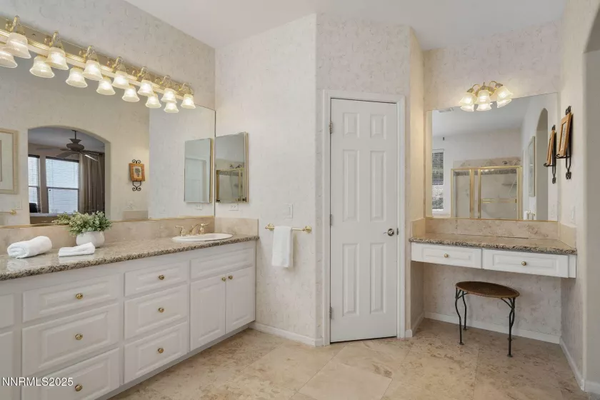 3206 Old Coach, Reno, Nevada 89511, 2 Bedrooms Bedrooms, ,3 BathroomsBathrooms,Residential,Residential,Old Coach,250053658
