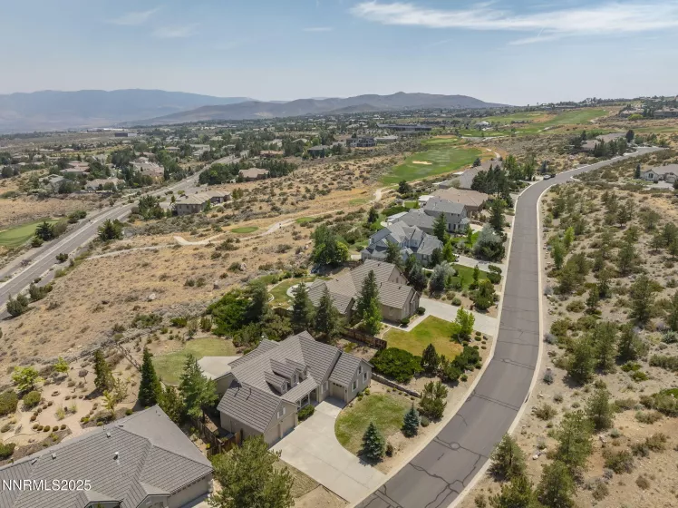 3206 Old Coach, Reno, Nevada 89511, 2 Bedrooms Bedrooms, ,3 BathroomsBathrooms,Residential,Residential,Old Coach,250053658