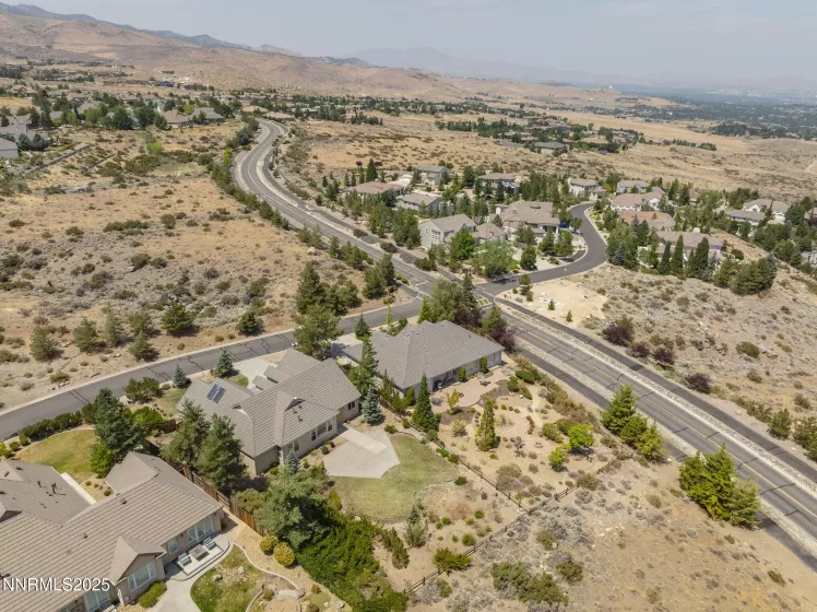 3206 Old Coach, Reno, Nevada 89511, 2 Bedrooms Bedrooms, ,3 BathroomsBathrooms,Residential,Residential,Old Coach,250053658