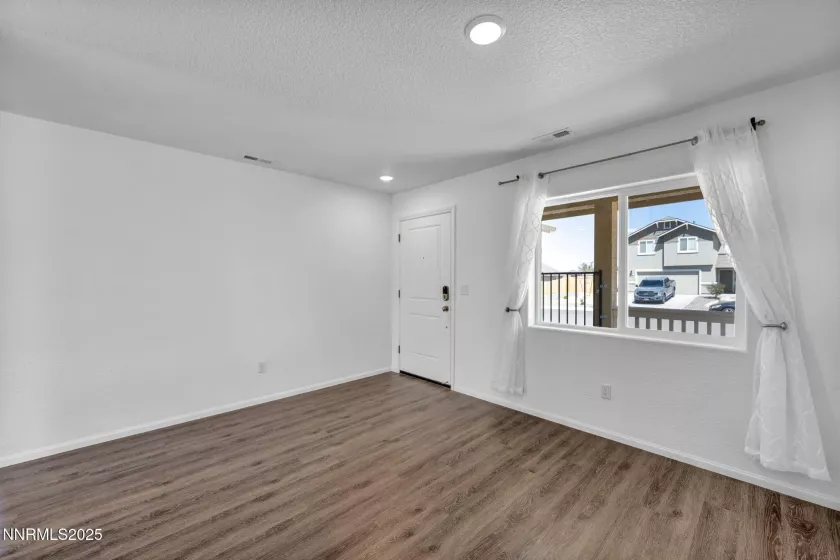 2278 Evelynn, Fernley, Nevada 89408, 3 Bedrooms Bedrooms, ,3 BathroomsBathrooms,Residential,Residential,Evelynn,250053661