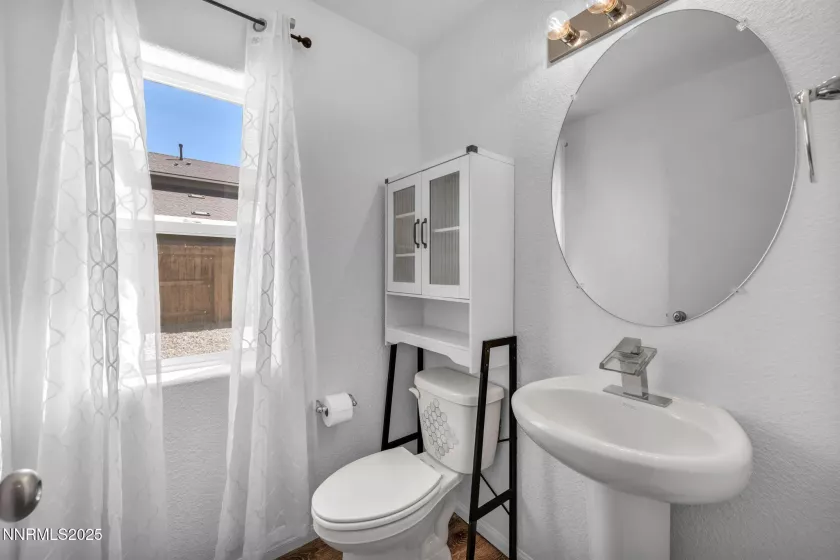 2278 Evelynn, Fernley, Nevada 89408, 3 Bedrooms Bedrooms, ,3 BathroomsBathrooms,Residential,Residential,Evelynn,250053661