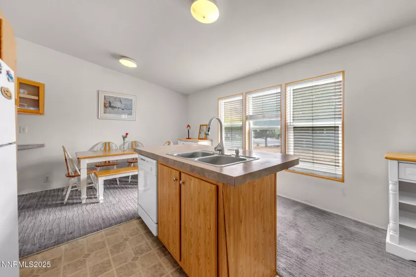205 Rue De La Chartreuse, Sparks, Nevada 89434, 3 Bedrooms Bedrooms, ,2 BathroomsBathrooms,Residential,Residential,Rue De La Chartreuse,250053671