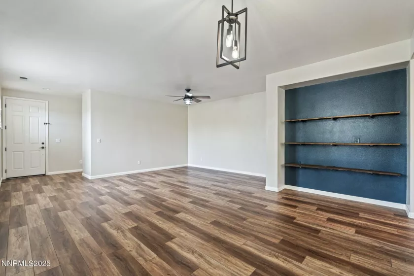 5469 Siltstone, Sparks, Nevada 89436, 4 Bedrooms Bedrooms, ,3 BathroomsBathrooms,Residential,Residential,Siltstone,250053673