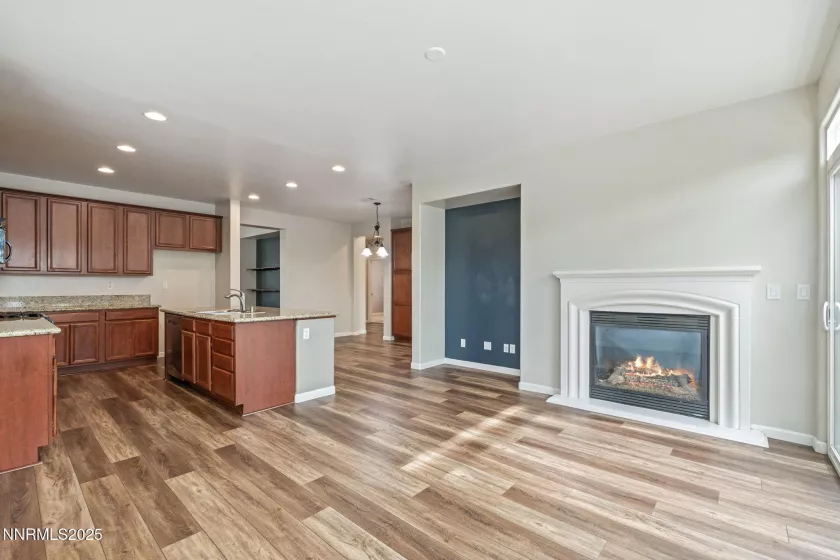5469 Siltstone, Sparks, Nevada 89436, 4 Bedrooms Bedrooms, ,3 BathroomsBathrooms,Residential,Residential,Siltstone,250053673