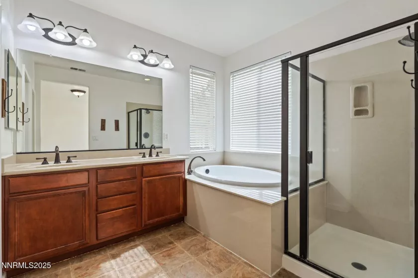 5469 Siltstone, Sparks, Nevada 89436, 4 Bedrooms Bedrooms, ,3 BathroomsBathrooms,Residential,Residential,Siltstone,250053673
