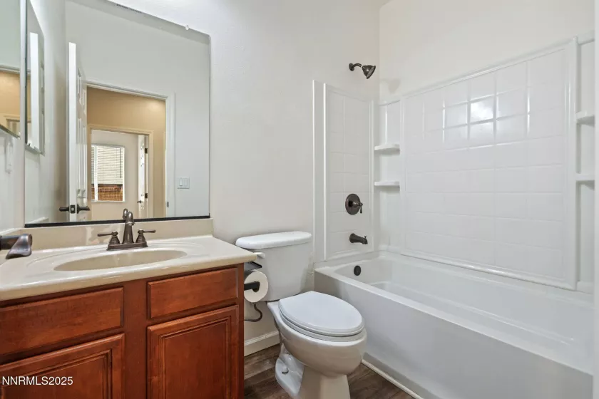 5469 Siltstone, Sparks, Nevada 89436, 4 Bedrooms Bedrooms, ,3 BathroomsBathrooms,Residential,Residential,Siltstone,250053673