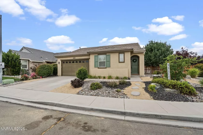 5469 Siltstone, Sparks, Nevada 89436, 4 Bedrooms Bedrooms, ,3 BathroomsBathrooms,Residential,Residential,Siltstone,250053673