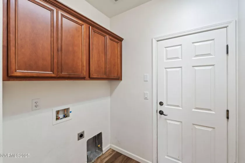 5469 Siltstone, Sparks, Nevada 89436, 4 Bedrooms Bedrooms, ,3 BathroomsBathrooms,Residential,Residential,Siltstone,250053673