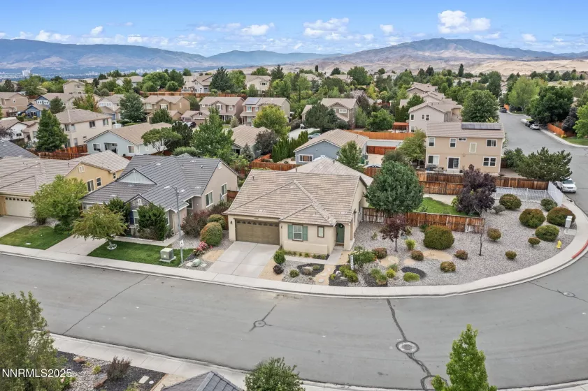 5469 Siltstone, Sparks, Nevada 89436, 4 Bedrooms Bedrooms, ,3 BathroomsBathrooms,Residential,Residential,Siltstone,250053673