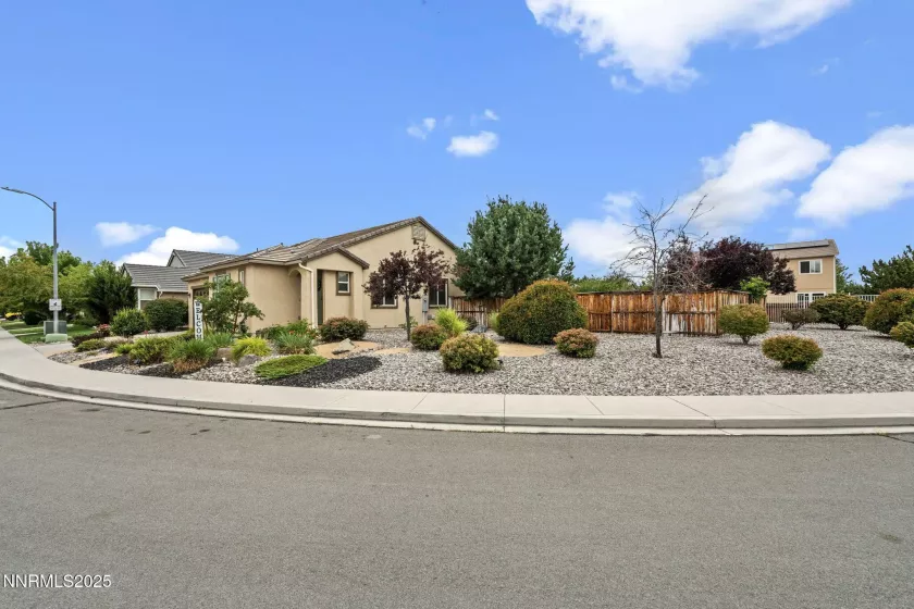5469 Siltstone, Sparks, Nevada 89436, 4 Bedrooms Bedrooms, ,3 BathroomsBathrooms,Residential,Residential,Siltstone,250053673