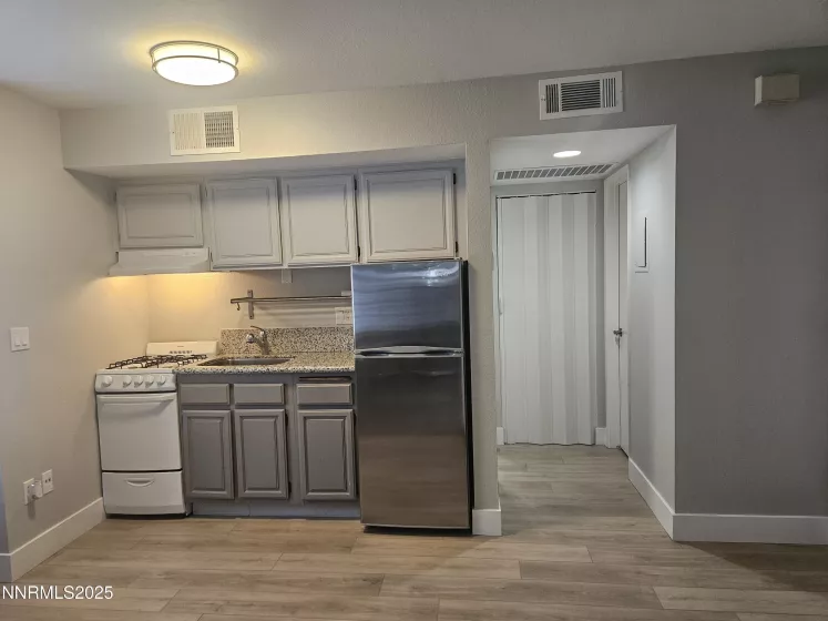 2435 Sycamore Glen, Sparks, Nevada 89434, ,1 BathroomBathrooms,Residential,Residential,Sycamore Glen,250053675