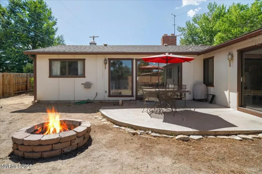1625 Tyler, Sparks, Nevada 89431, 4 Bedrooms Bedrooms, ,3 BathroomsBathrooms,Residential,Residential,Tyler,250053676