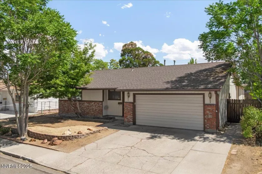 1625 Tyler, Sparks, Nevada 89431, 4 Bedrooms Bedrooms, ,3 BathroomsBathrooms,Residential,Residential,Tyler,250053676