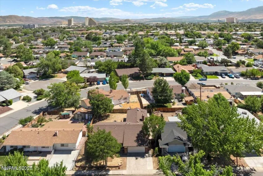 1625 Tyler, Sparks, Nevada 89431, 4 Bedrooms Bedrooms, ,3 BathroomsBathrooms,Residential,Residential,Tyler,250053676