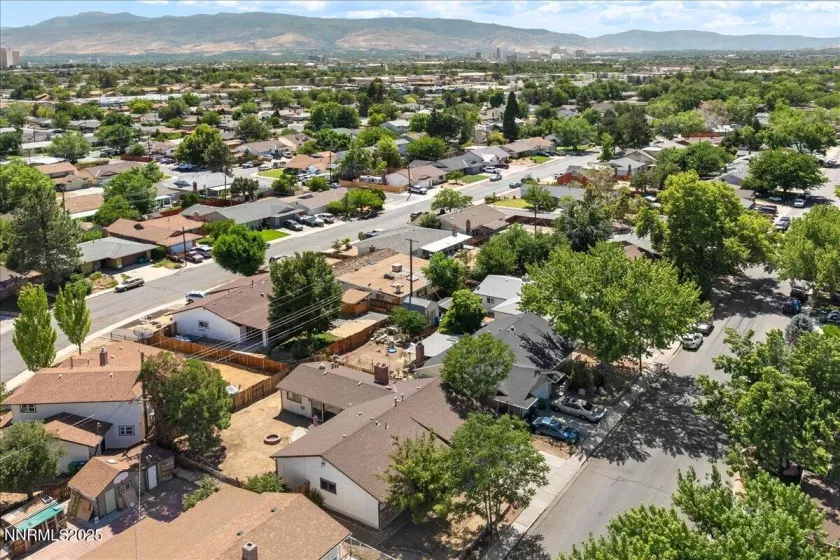 1625 Tyler, Sparks, Nevada 89431, 4 Bedrooms Bedrooms, ,3 BathroomsBathrooms,Residential,Residential,Tyler,250053676