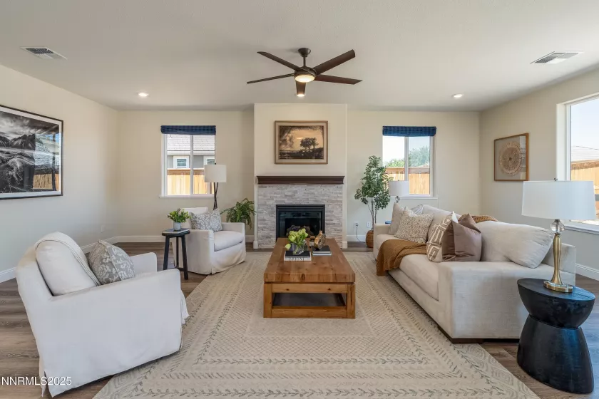 1023 Carico Valley, Sparks, Nevada 89441, 3 Bedrooms Bedrooms, ,4 BathroomsBathrooms,Residential,Residential,Carico Valley,250004570