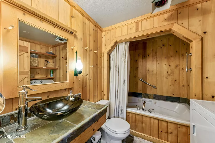 Bathtub