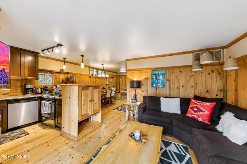 Open area to Kitchen