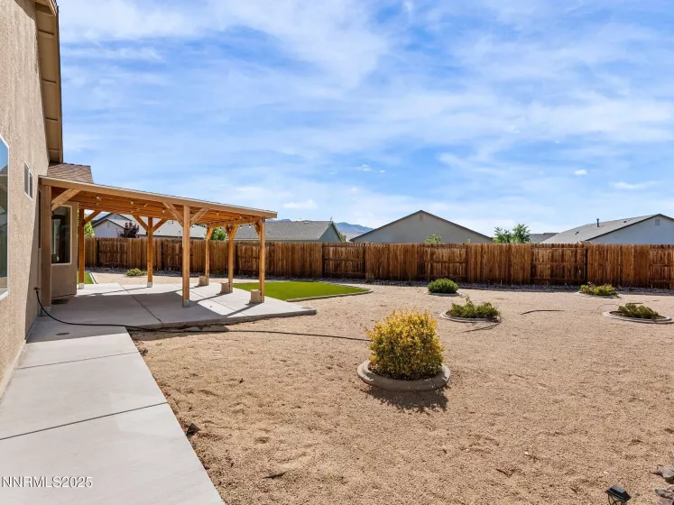 242 Red Oak, Fernley, Nevada 89408, 3 Bedrooms Bedrooms, ,2 BathroomsBathrooms,Residential,Residential,Red Oak,250053683