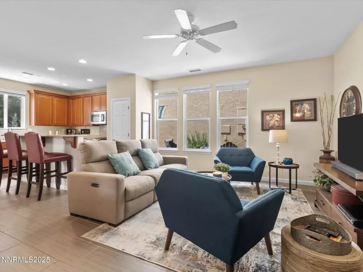 250 Brooksby, Reno, Nevada 89509, 3 Bedrooms Bedrooms, ,3 BathroomsBathrooms,Residential,Residential,Brooksby,250053684