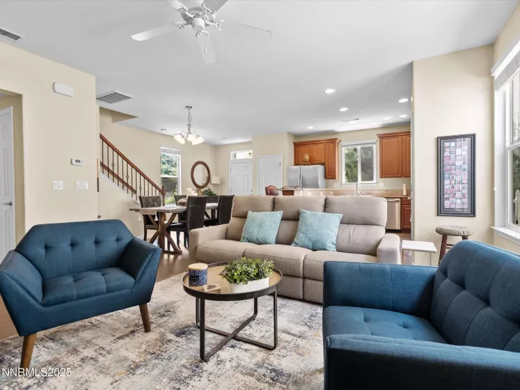 250 Brooksby, Reno, Nevada 89509, 3 Bedrooms Bedrooms, ,3 BathroomsBathrooms,Residential,Residential,Brooksby,250053684