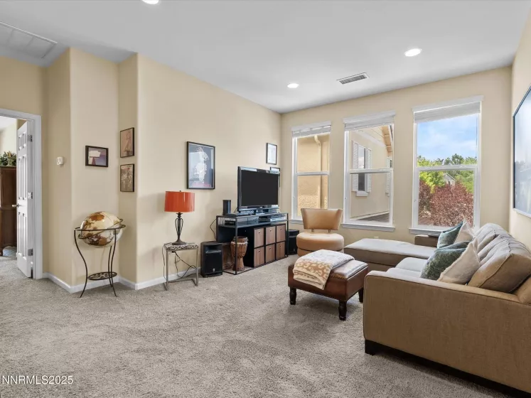 250 Brooksby, Reno, Nevada 89509, 3 Bedrooms Bedrooms, ,3 BathroomsBathrooms,Residential,Residential,Brooksby,250053684