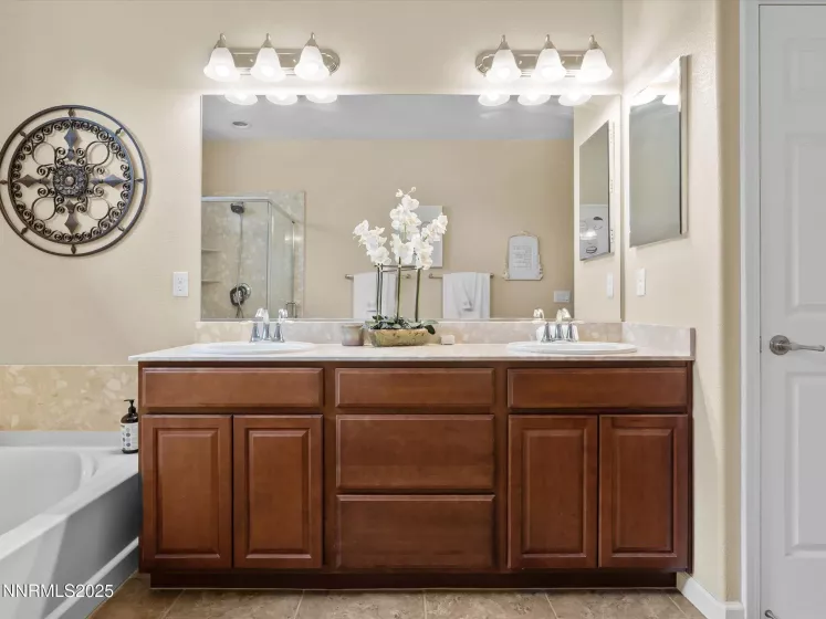 250 Brooksby, Reno, Nevada 89509, 3 Bedrooms Bedrooms, ,3 BathroomsBathrooms,Residential,Residential,Brooksby,250053684