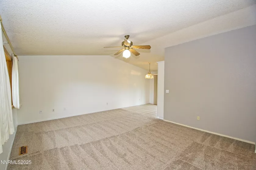 1146 Glacier, Carson City, Nevada 89701, 3 Bedrooms Bedrooms, ,2 BathroomsBathrooms,Residential Lease,Manufactured,Glacier,250053686