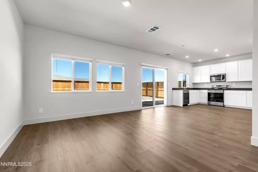 1766 Amazonite, Sparks, Nevada 89436, 3 Bedrooms Bedrooms, ,3 BathroomsBathrooms,Residential,Residential,Amazonite,250053687