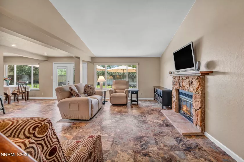 1255 Dry Falls, Reno, Nevada 89523, 4 Bedrooms Bedrooms, ,3 BathroomsBathrooms,Residential,Residential,Dry Falls,250053690