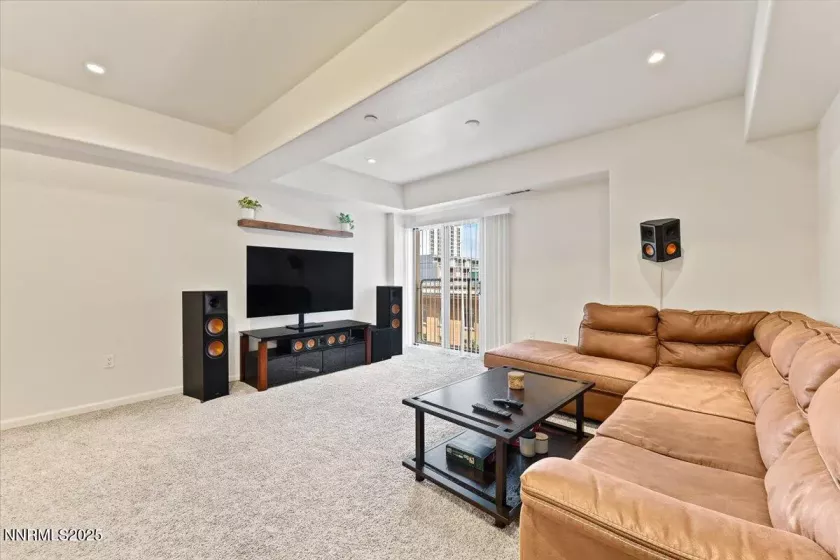200 2nd, Reno, Nevada 89501, 1 Bedroom Bedrooms, ,1 BathroomBathrooms,Residential,Residential,2nd,250053691