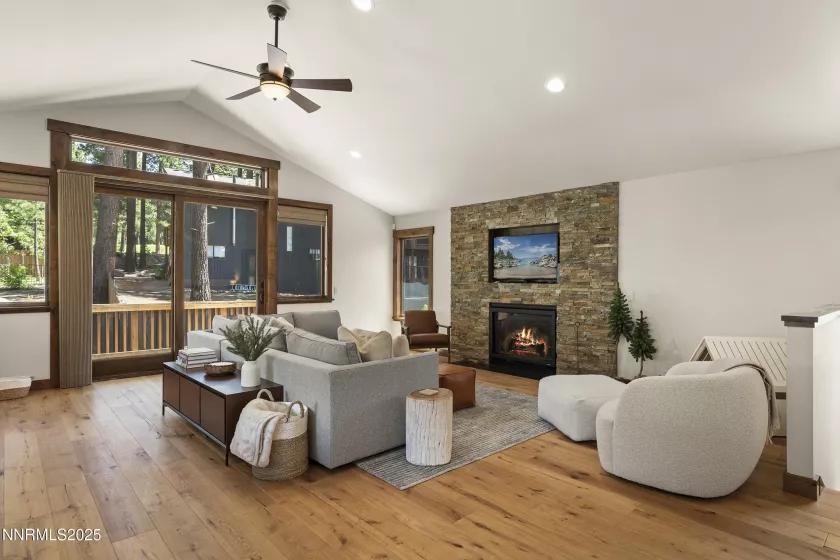 760 Rosewood, Incline Village, Nevada 89451, 4 Bedrooms Bedrooms, ,4 BathroomsBathrooms,Residential,Residential,Rosewood,250053692