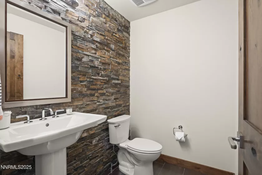 760 Rosewood, Incline Village, Nevada 89451, 4 Bedrooms Bedrooms, ,4 BathroomsBathrooms,Residential,Residential,Rosewood,250053692