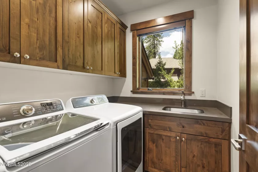 760 Rosewood, Incline Village, Nevada 89451, 4 Bedrooms Bedrooms, ,4 BathroomsBathrooms,Residential,Residential,Rosewood,250053692