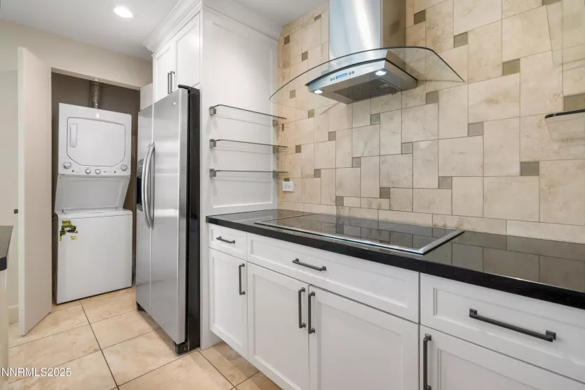 50 Sierra, Reno, Nevada 89501, 2 Bedrooms Bedrooms, ,2 BathroomsBathrooms,Residential,Residential,Sierra,250053694