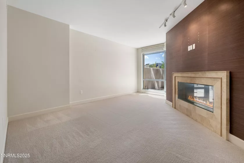 50 Sierra, Reno, Nevada 89501, 2 Bedrooms Bedrooms, ,2 BathroomsBathrooms,Residential,Residential,Sierra,250053694