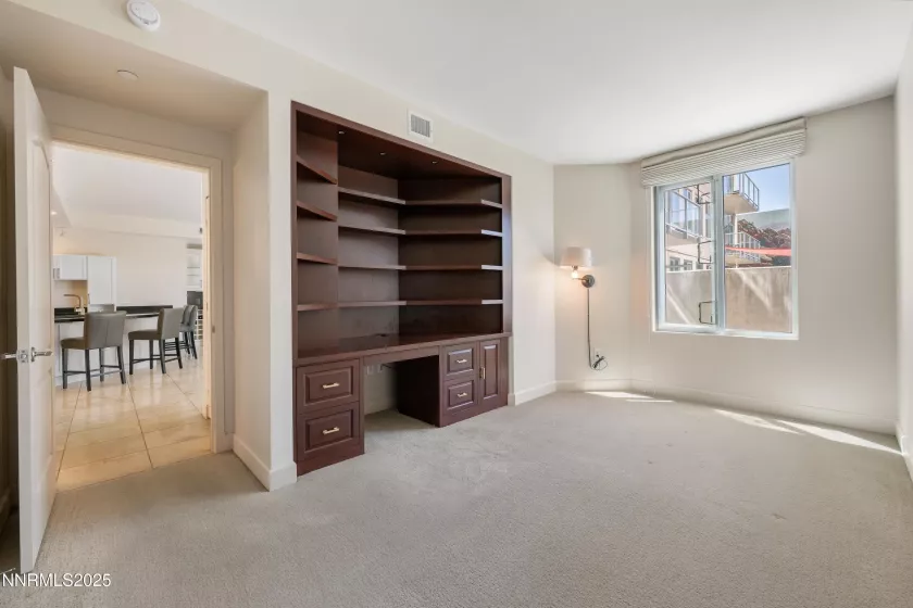 50 Sierra, Reno, Nevada 89501, 2 Bedrooms Bedrooms, ,2 BathroomsBathrooms,Residential,Residential,Sierra,250053694