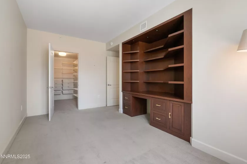50 Sierra, Reno, Nevada 89501, 2 Bedrooms Bedrooms, ,2 BathroomsBathrooms,Residential,Residential,Sierra,250053694