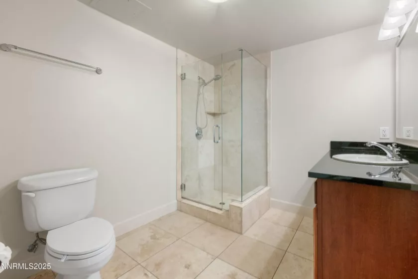 50 Sierra, Reno, Nevada 89501, 2 Bedrooms Bedrooms, ,2 BathroomsBathrooms,Residential,Residential,Sierra,250053694