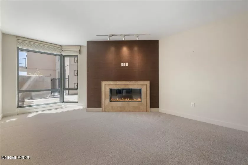 50 Sierra, Reno, Nevada 89501, 2 Bedrooms Bedrooms, ,2 BathroomsBathrooms,Residential,Residential,Sierra,250053694