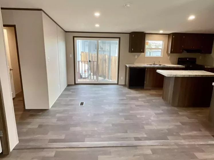 200 James Court, Carson, Nevada 89706, 2 Bedrooms Bedrooms, 10 Rooms Rooms,2 BathroomsBathrooms,Manufactured,Residential,#23,James,250053716