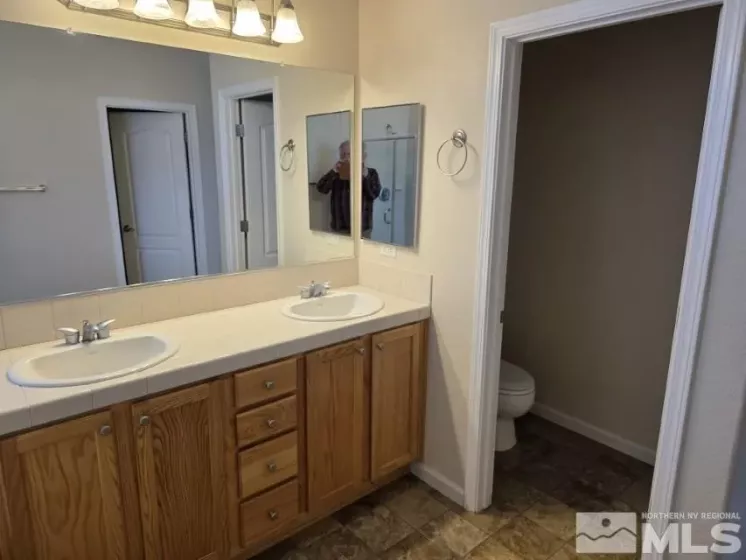 18 Majestic Oak, Dayton, Nevada 89403, 4 Bedrooms Bedrooms, ,3 BathroomsBathrooms,Residential,Residential,Majestic Oak,250002514