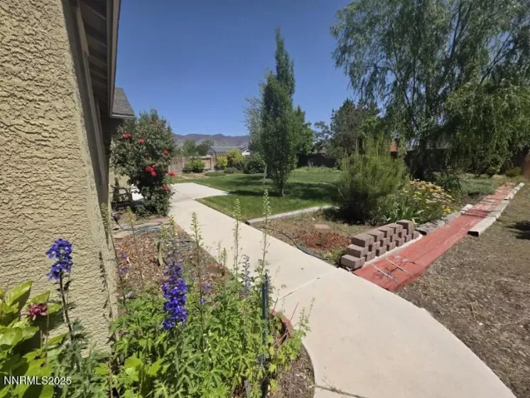 18 Majestic Oak, Dayton, Nevada 89403, 4 Bedrooms Bedrooms, ,3 BathroomsBathrooms,Residential,Residential,Majestic Oak,250002514