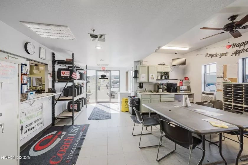 4105 Idaho, Elko, Nevada 89801, ,Commercial Sale,Residential,Idaho,250053729
