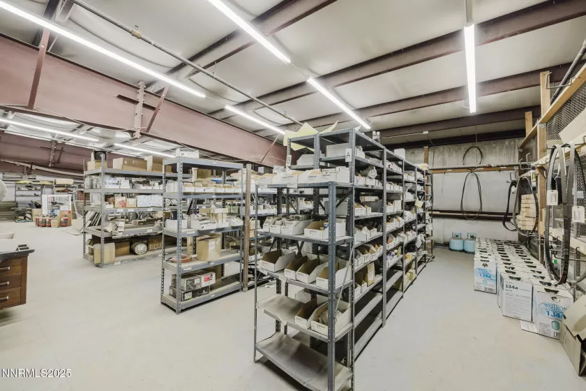 4105 Idaho, Elko, Nevada 89801, ,Commercial Sale,Residential,Idaho,250053729