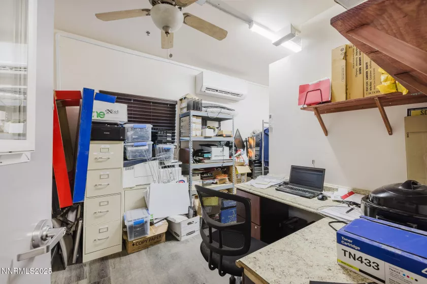 4105 Idaho, Elko, Nevada 89801, ,Commercial Sale,Residential,Idaho,250053729