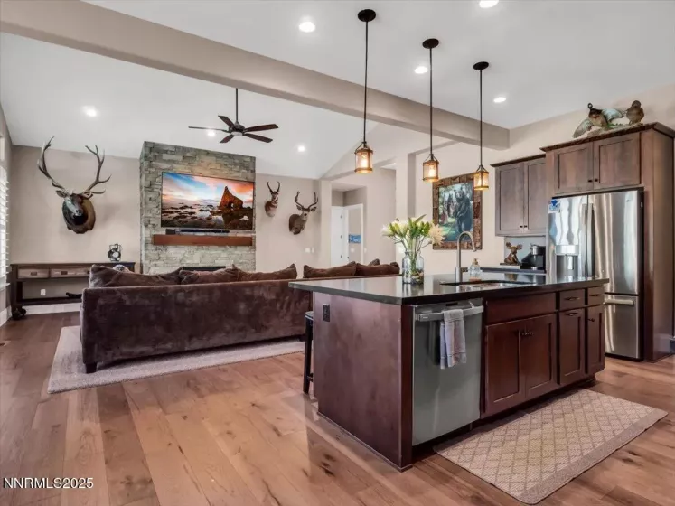 3612 Red Leaf, Carson City, Nevada 89703, 4 Bedrooms Bedrooms, ,3 BathroomsBathrooms,Residential,Residential,Red Leaf,250053742
