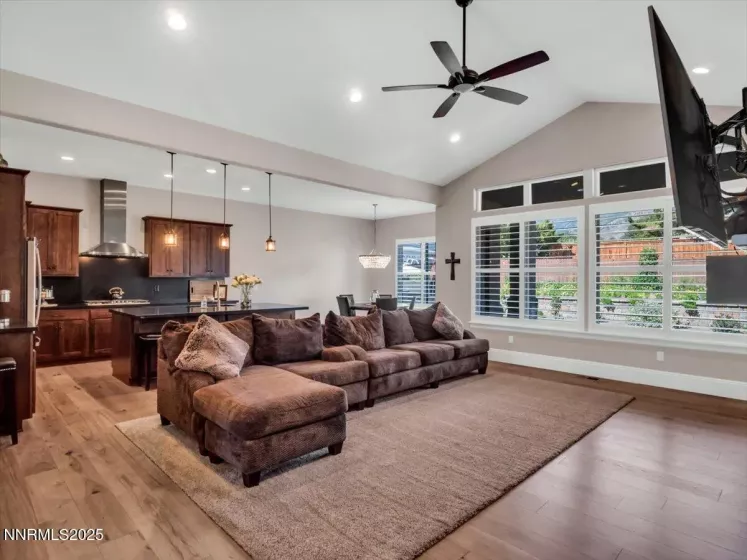 3612 Red Leaf, Carson City, Nevada 89703, 4 Bedrooms Bedrooms, ,3 BathroomsBathrooms,Residential,Residential,Red Leaf,250053742