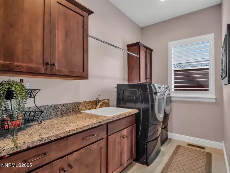 3612 Red Leaf, Carson City, Nevada 89703, 4 Bedrooms Bedrooms, ,3 BathroomsBathrooms,Residential,Residential,Red Leaf,250053742